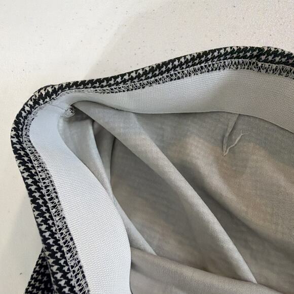 Chico's women's 14 Lg Ponte Houndstooth Black White Pull-On Pants classic career - Picture 8 of 9